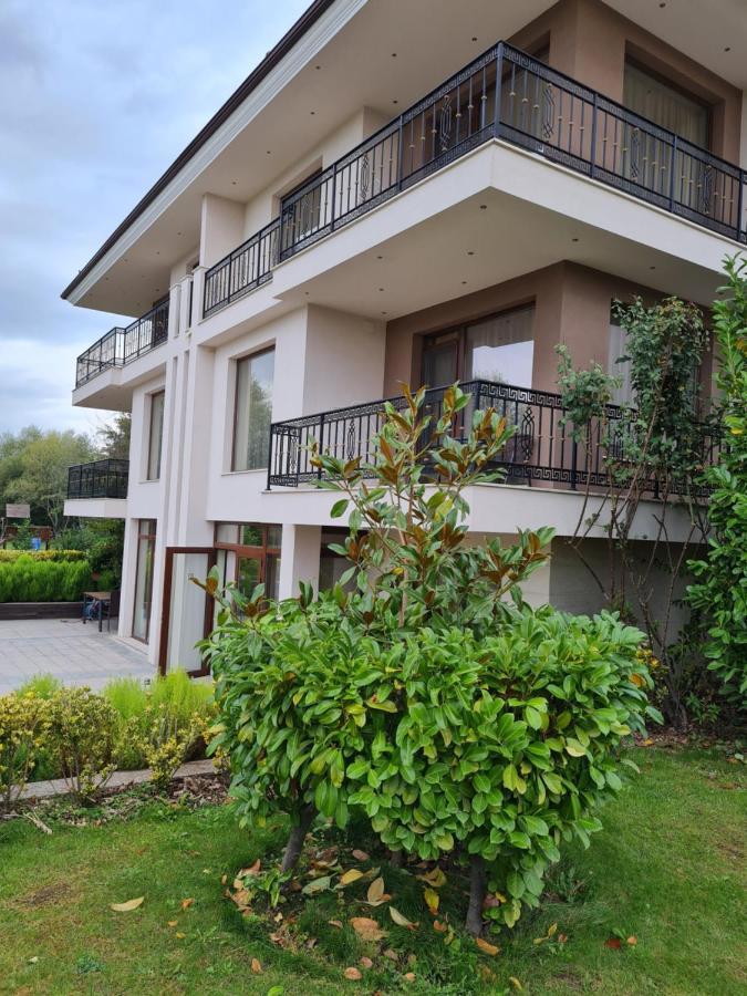 Guesthouse Green Fields การ์เมน ภายนอก รูปภาพ