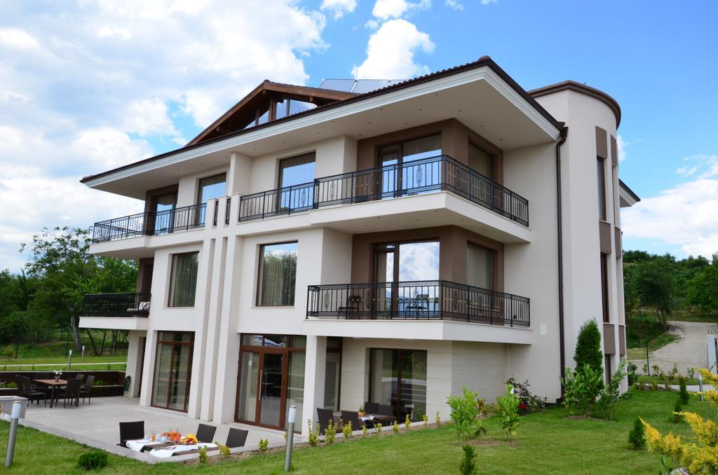 Guesthouse Green Fields การ์เมน ภายนอก รูปภาพ
