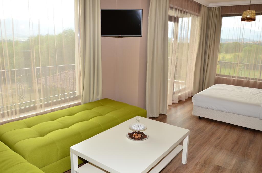 Guesthouse Green Fields การ์เมน ภายนอก รูปภาพ