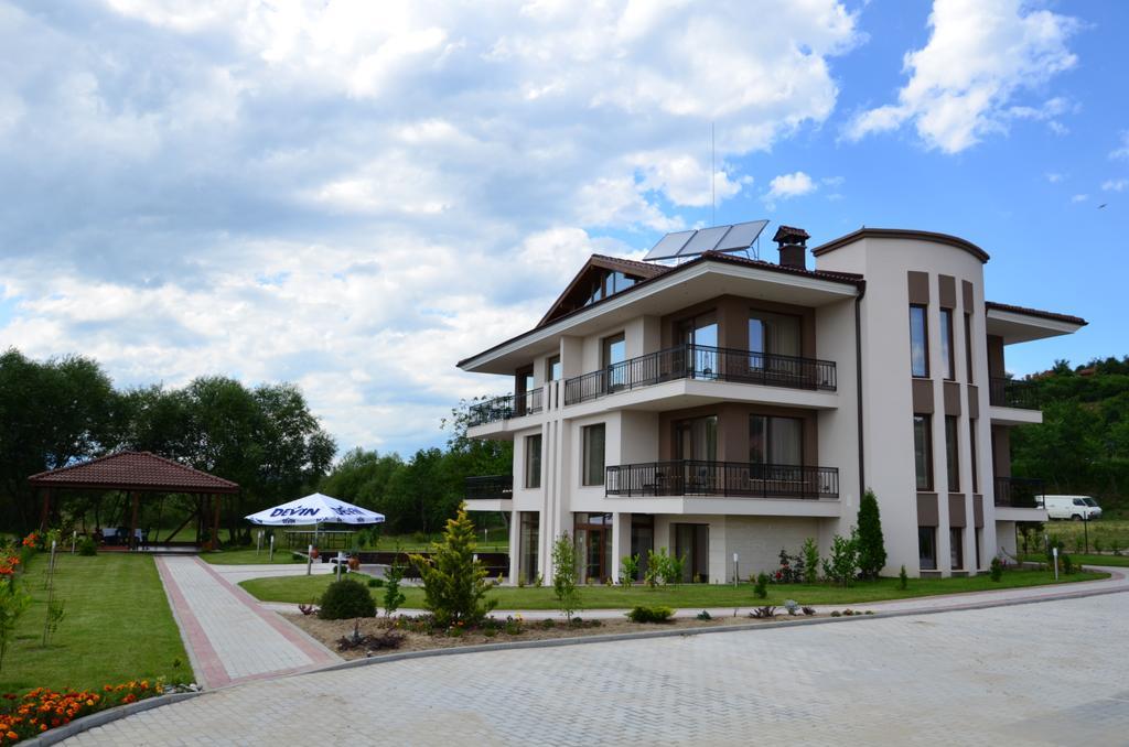 Guesthouse Green Fields การ์เมน ภายนอก รูปภาพ